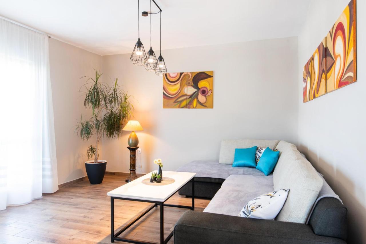 Superior Apartment Sincic ポレッチ エクステリア 写真