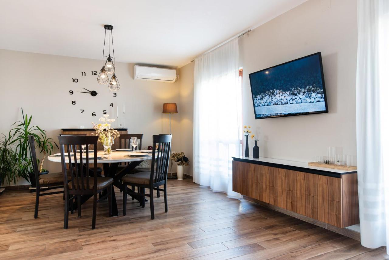 Superior Apartment Sincic ポレッチ エクステリア 写真
