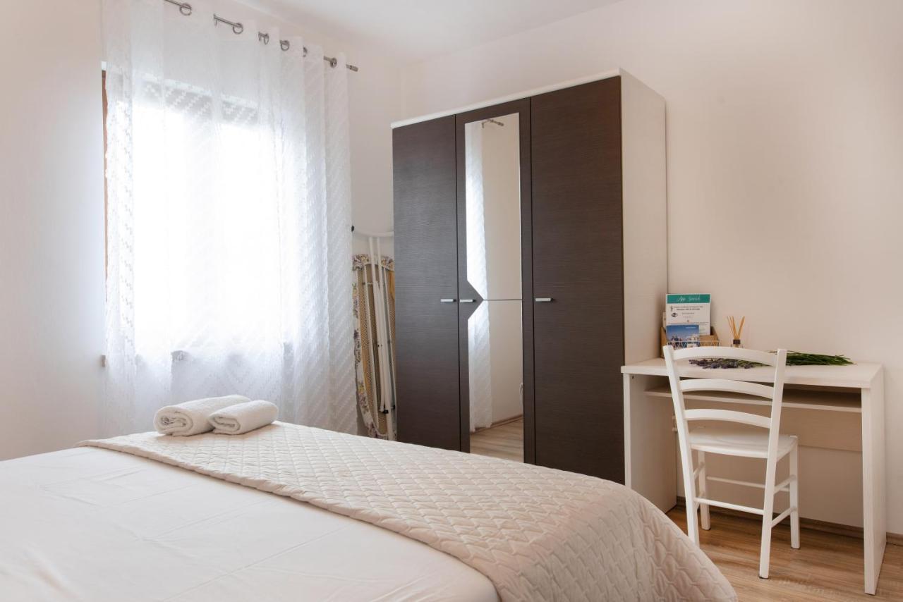 Superior Apartment Sincic ポレッチ エクステリア 写真
