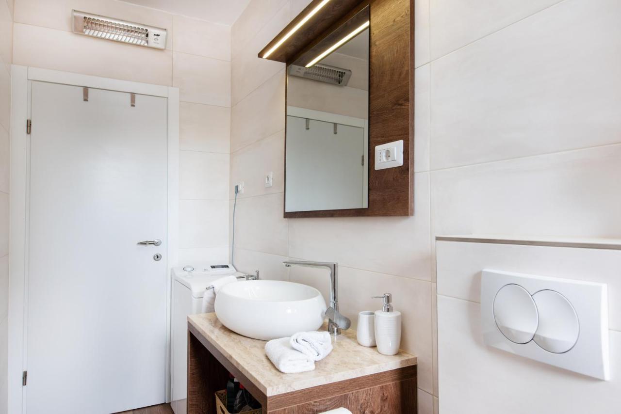 Superior Apartment Sincic ポレッチ エクステリア 写真