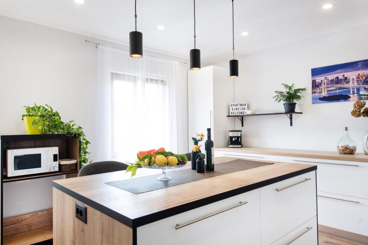 Superior Apartment Sincic ポレッチ エクステリア 写真